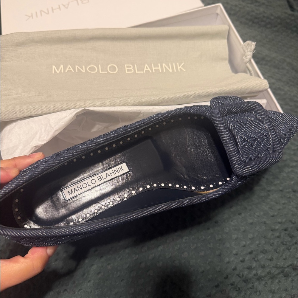 Manolo Blahnik Flat Pump